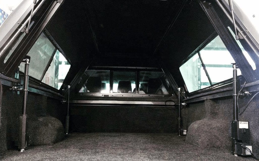 truck-topper-lift.jpg