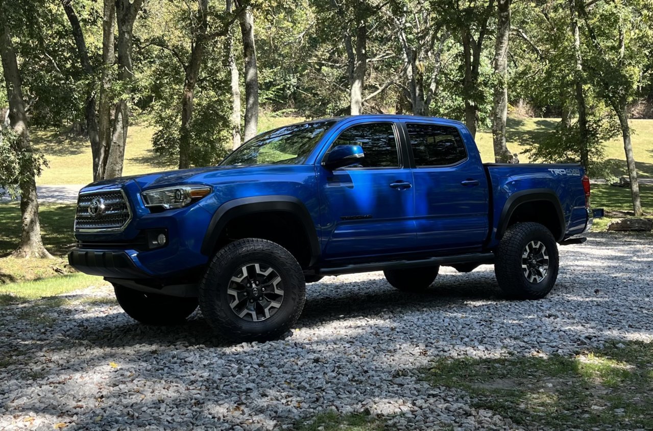 truck TRD Offroad.jpg