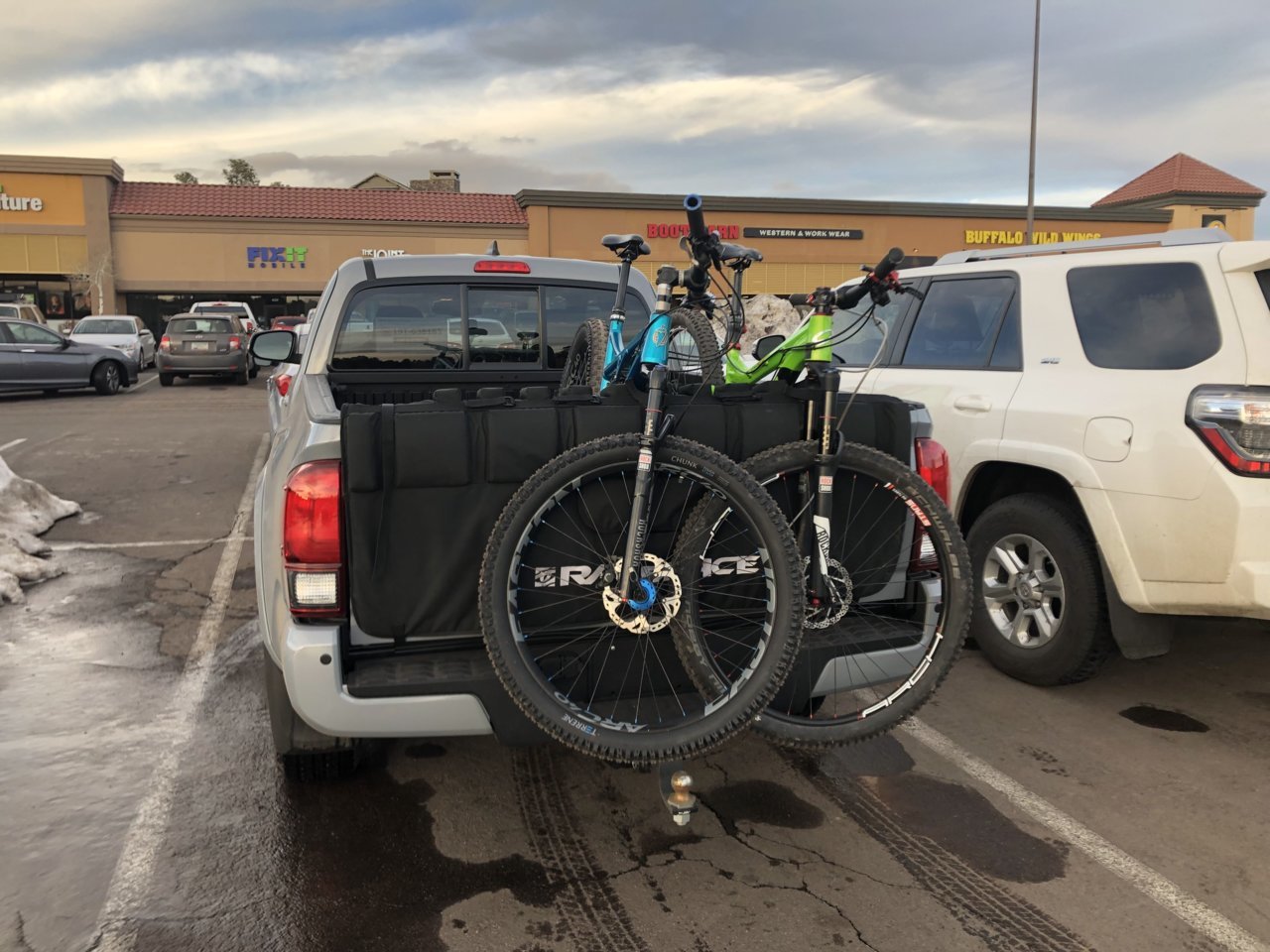 Truck with Bikes.jpg