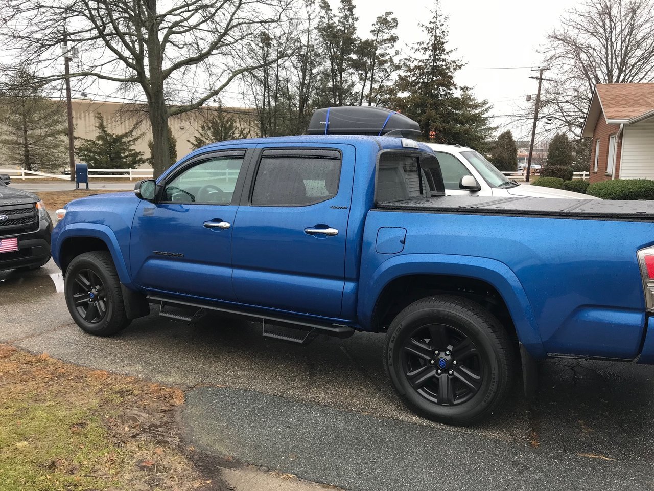 Truck with black wheels.jpg