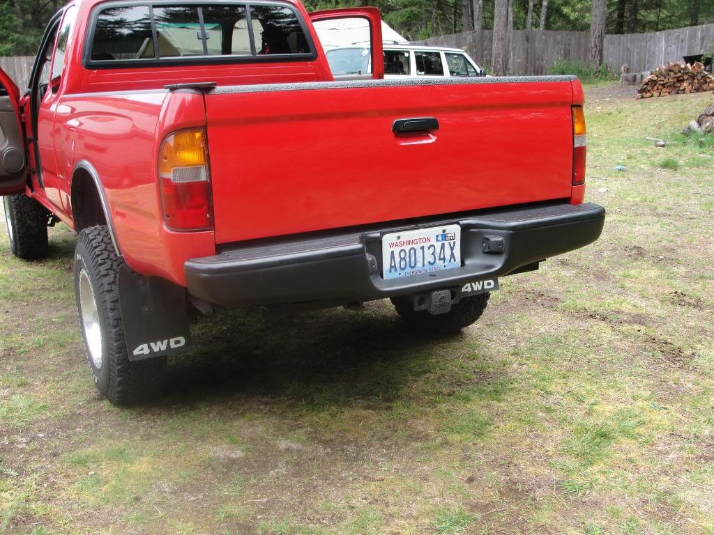 truck001-1_b7d240f24f3e55683b37a7b43c1532f473b79137.jpg