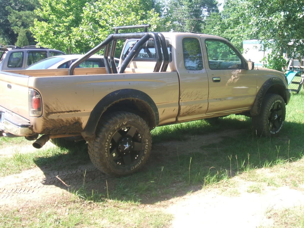 truck008_0e8e4bd89686578d351ecccce31f78c1eded49ec.jpg