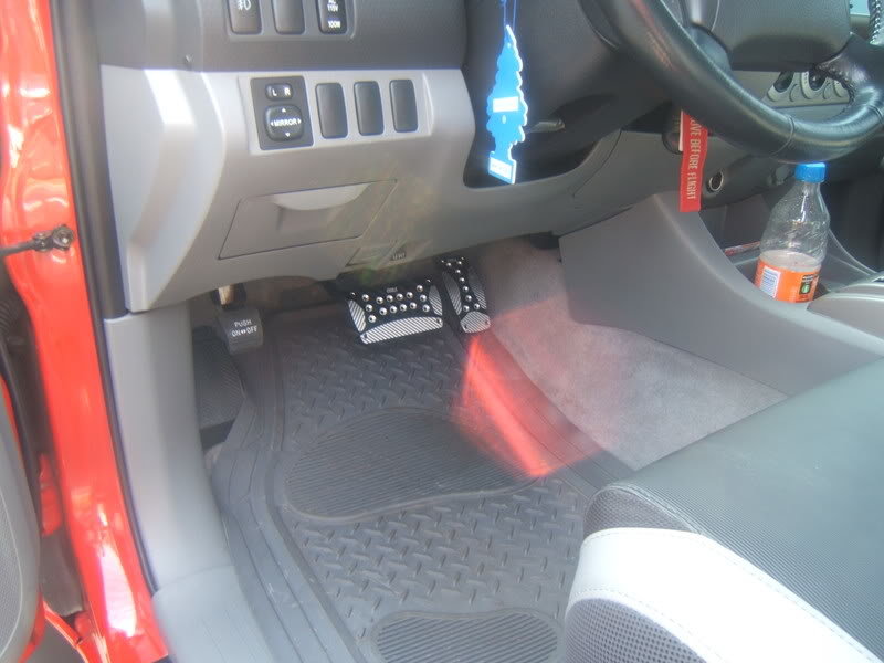 Truck010_3f14611fe68e7468158edd3303a93570cd8da676.jpg