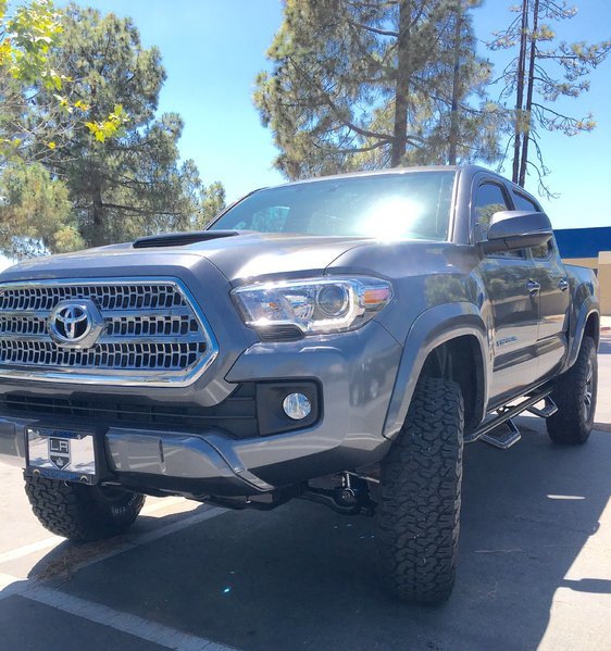 truck1.jpg