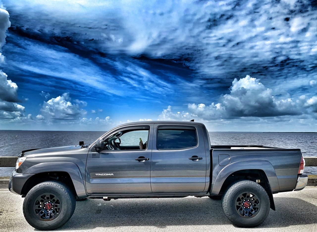 Truck1.jpg