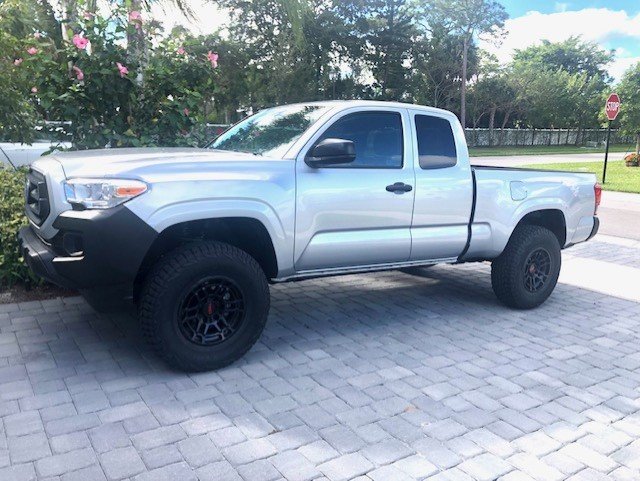 truck1.jpg