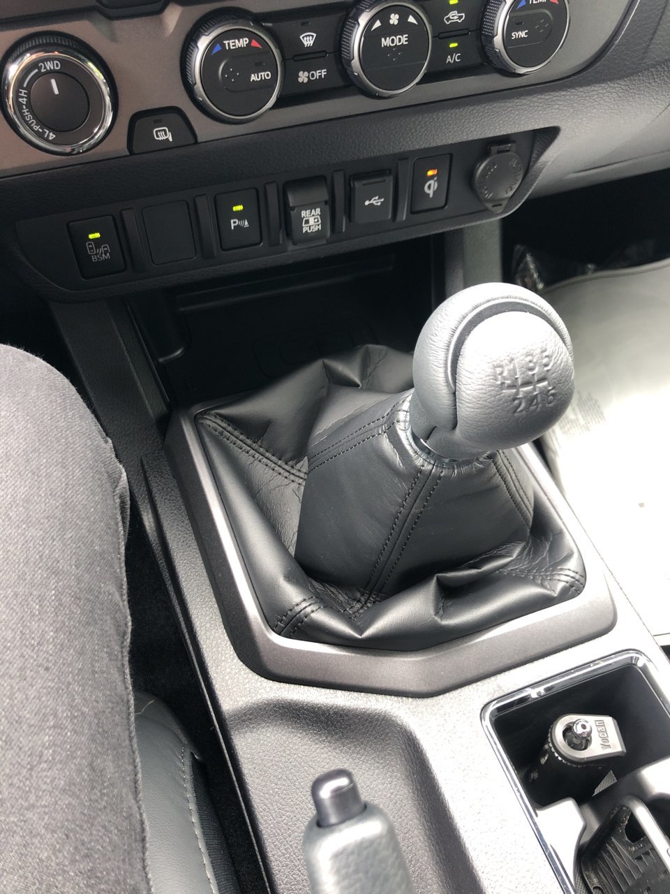 truck2.jpg
