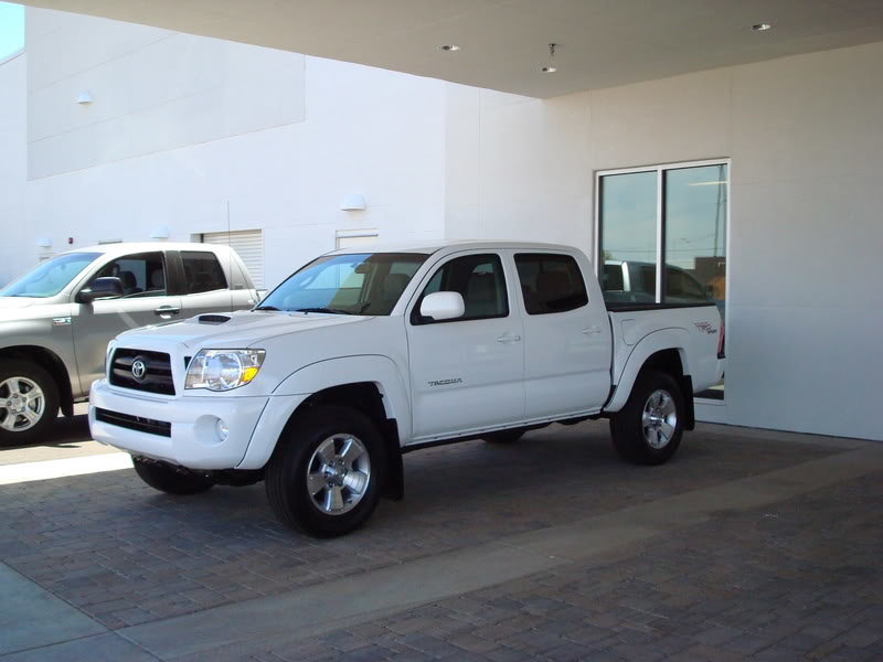 Truck2_b7f709801df29240296d0d56cc578b7f2aad37cc.jpg
