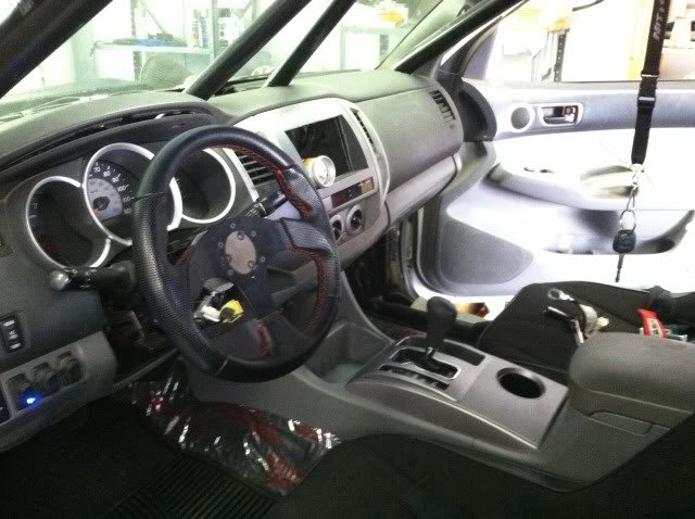 truck6_2a86073bcab2fd13b768a21f2310906a132fa6e6.jpg