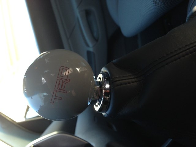 truck6knob.jpg