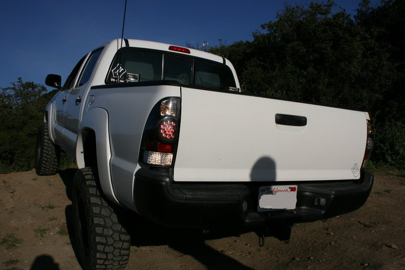 Truck_012_8fec16ddaa799c7c4f0230cfa45af54ca968ab14.jpg