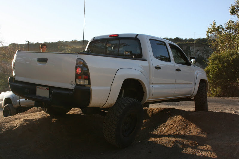 Truck_024_9ec5e633e910272329808f146f1d017e7c7df391.jpg