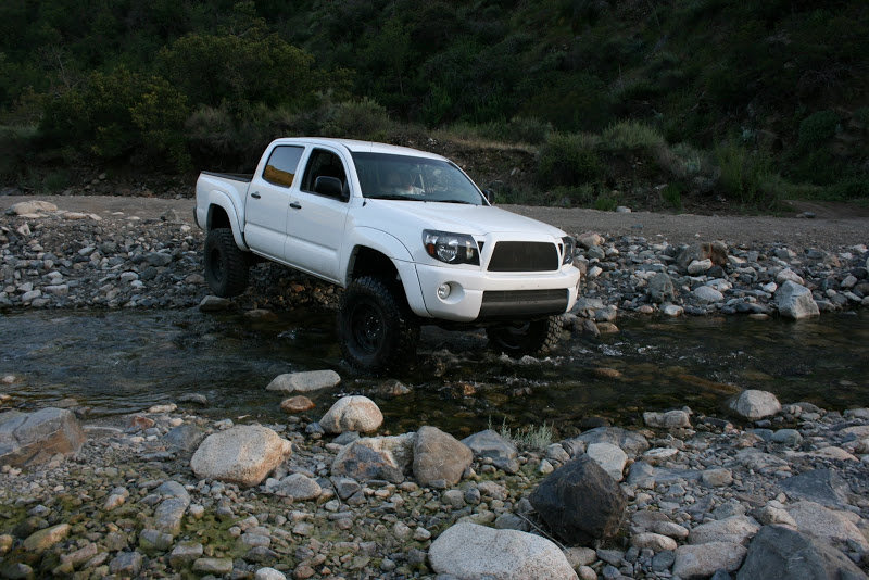Truck_074_f97094bca126fa3011789fc3c05fde54f1f53e91.jpg