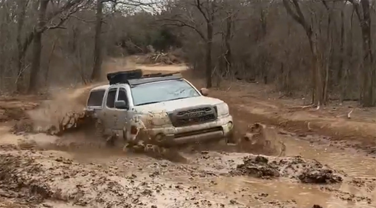 truck_mud.jpg
