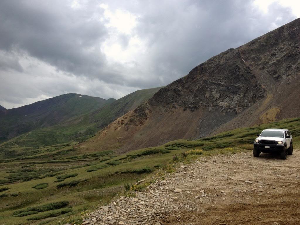 truck_valley_rocks_zps4c23245b_dace6a7c7dd057e66c89959db5510387025009f6.jpg