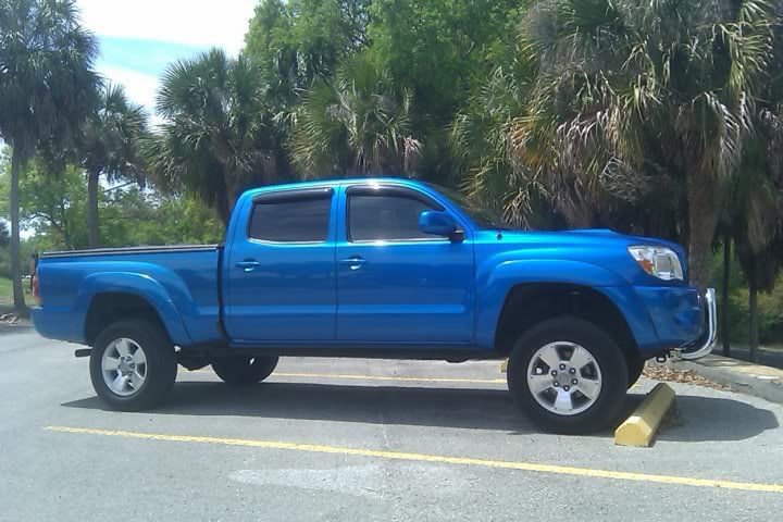 truckatpark_25b90b6a2e3058e7cd63f3687e2ddb43d57b077c.jpg