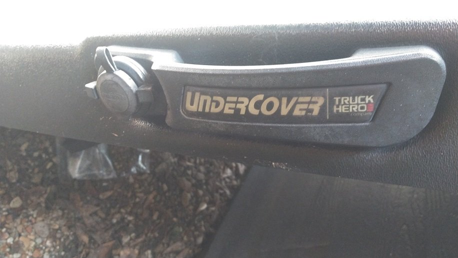 TruckHero Undercover - handle.jpg