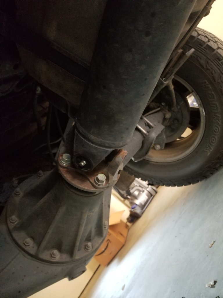 truckreardiff.jpg