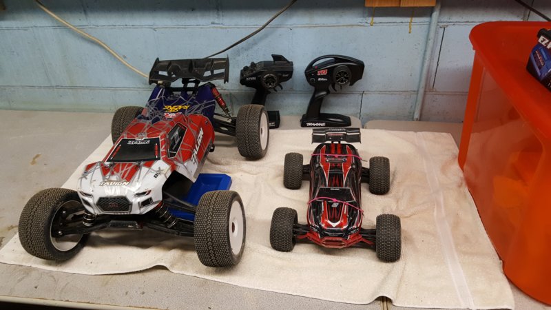 trucks_zpslplfyowx_47b33c27025895db1ff439fd46da3647b39e5b89.jpg