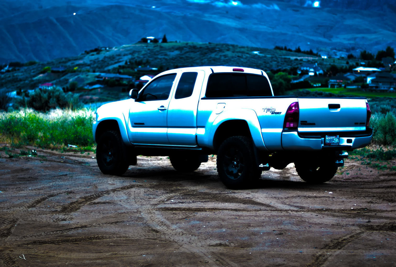 truckside2_768274e8152893332262f07caaa269f571d2da4b.jpg