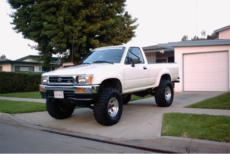 truckthreequarterbeautyangle_dcf5534e5f45a84b68af3c5d0ad3d116923ef2c6.jpg