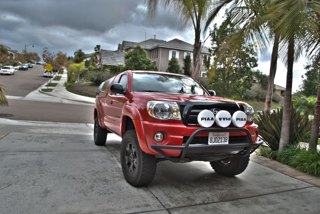 truckwithlights1_9d27bd96127cd6326dae60da00c4856b07462895.jpg