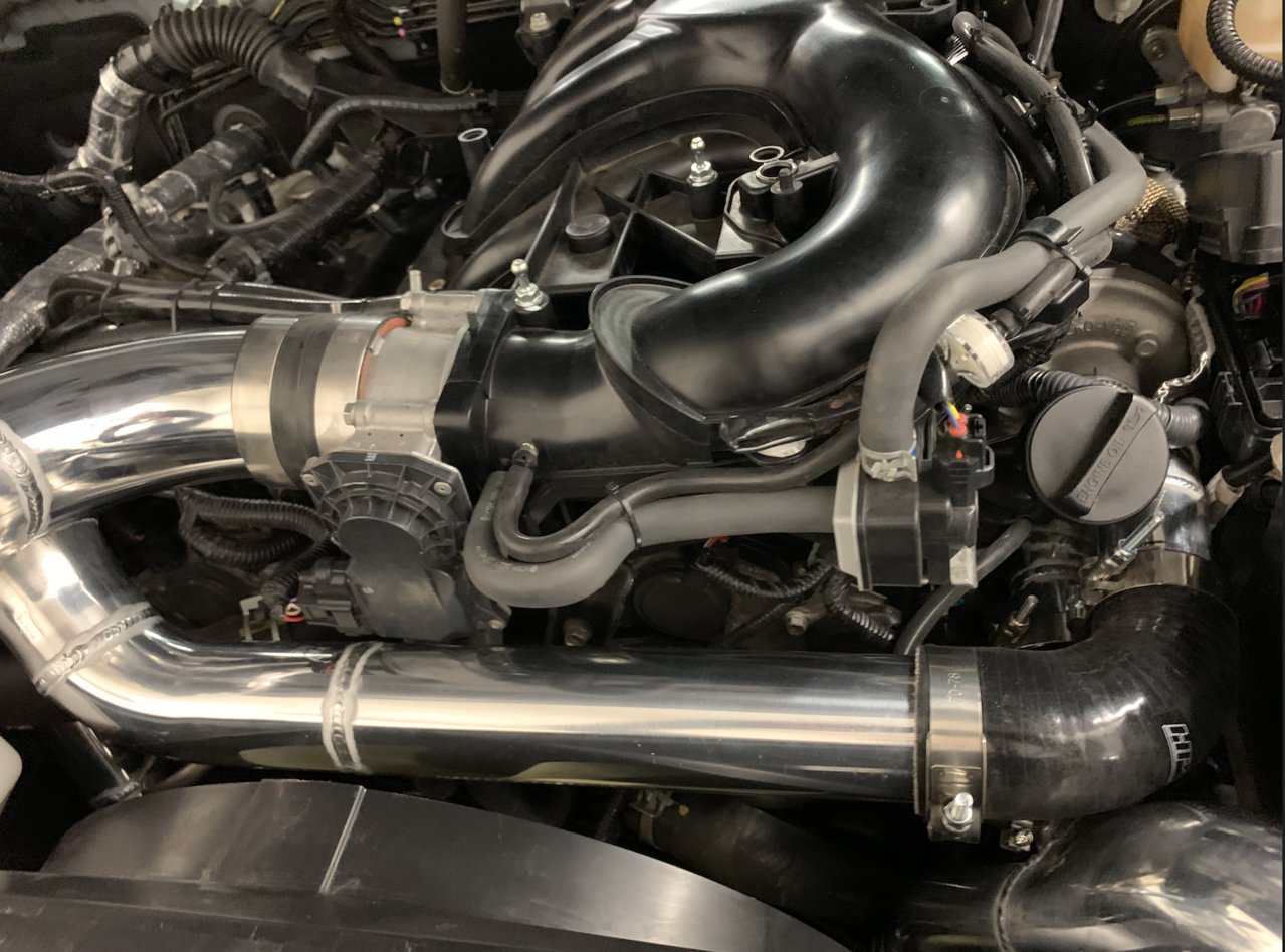 TT piping into Intake manifold.jpg