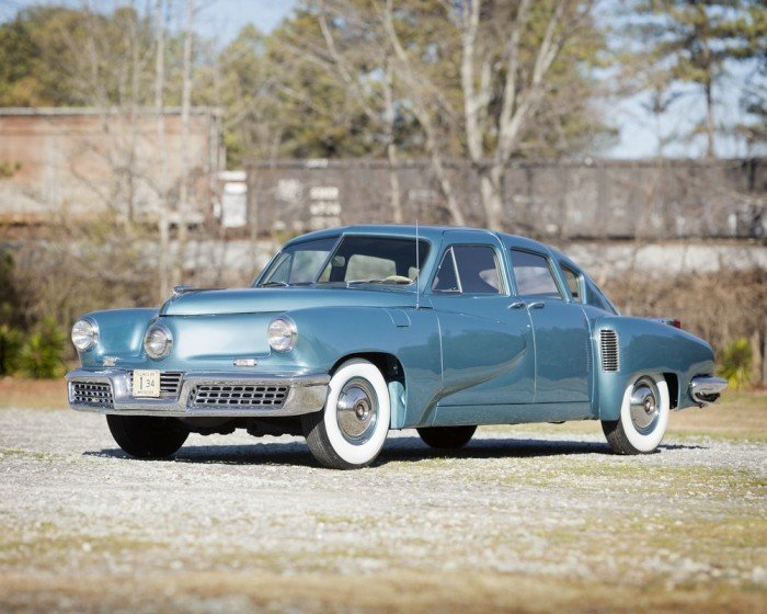 Tucker1034_01_1000-700x560.jpg