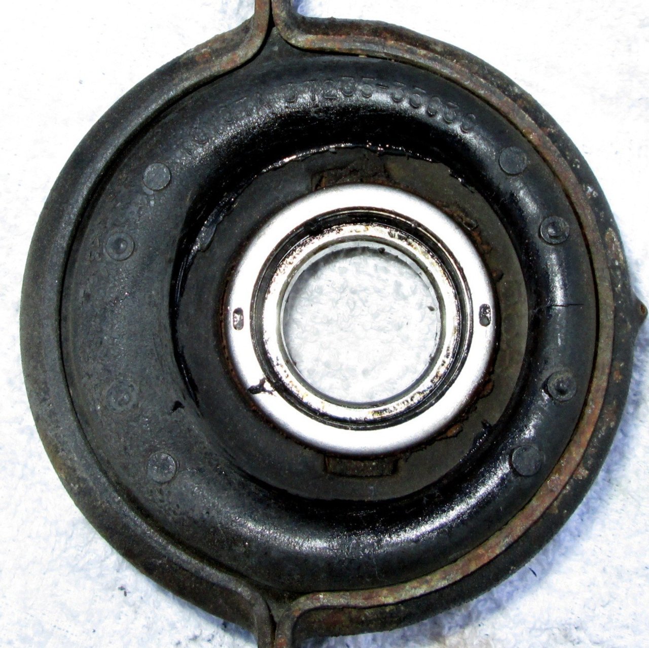 Tundra center bearing 022.jpg