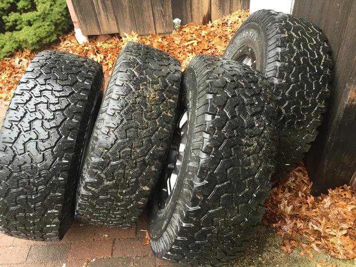 TUNDRA RIMS.jpg