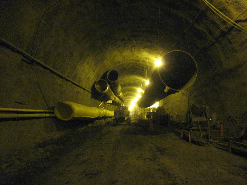 tunnel8 014.jpg
