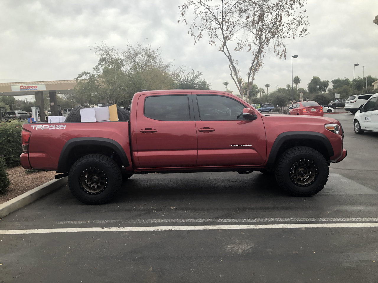 Ray 10s on stock suspension & 265-75-16 ko2s | Tacoma World