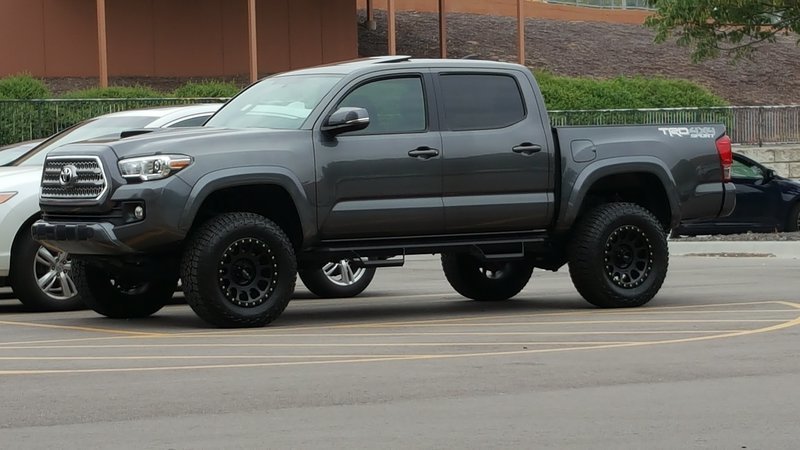 Pics on 265’s on 2 inch lift? | Tacoma World