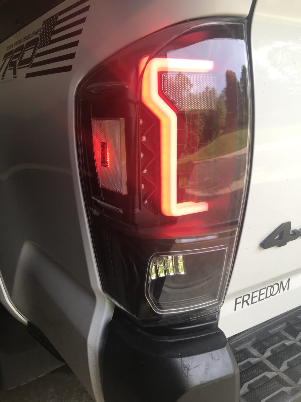 SOLD LED Winjet Taillights, Black and White | Tacoma World