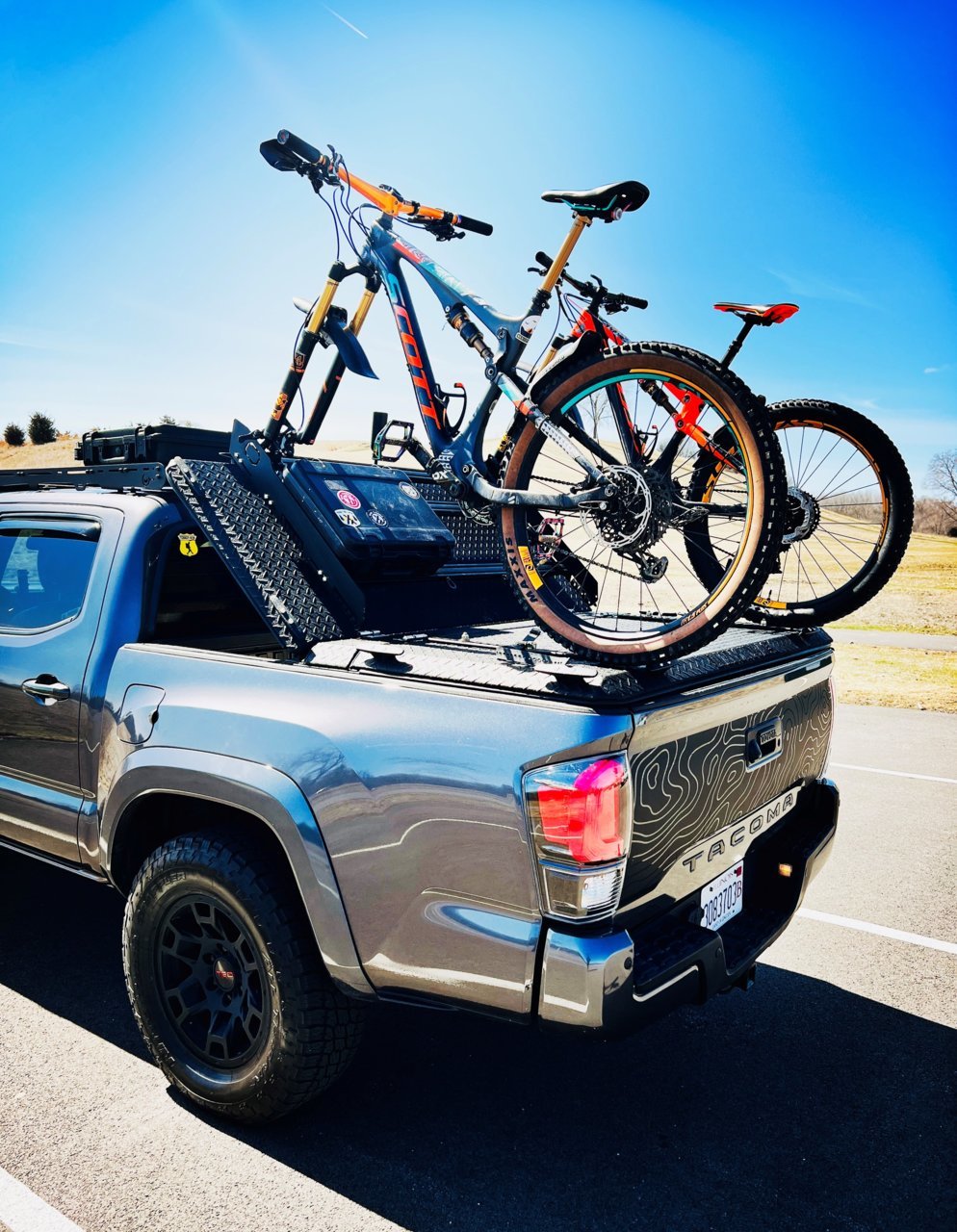 Truck tailgate best sale bike carrier