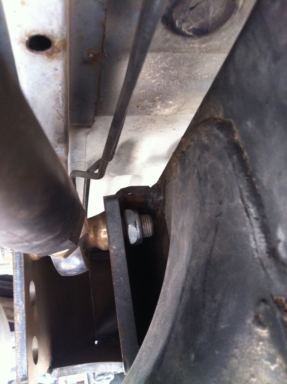 upper link bolt.jpg