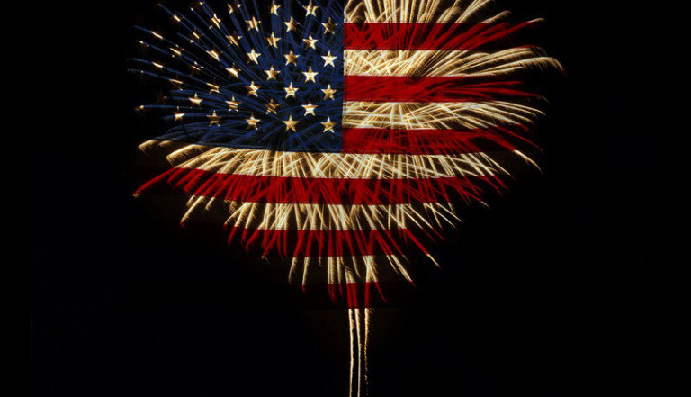 usa_flag_firework_small_800x4592419.jpg