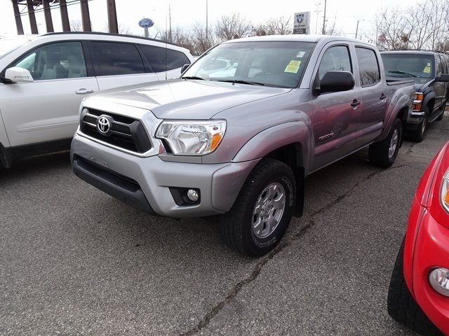 Used-2015-Toyota-Tacoma-BaseV6-ID3872094114-.jpg