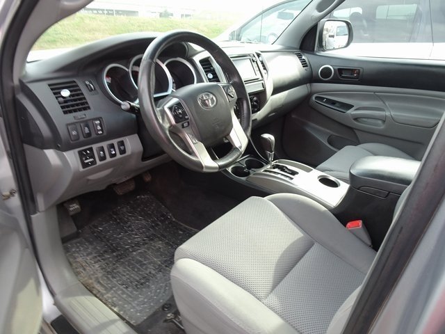 Used-2015-Toyota-Tacoma-BaseV6-ID3872094120-.jpg