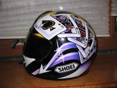 used-shoei-motorcycle-helmet-adult_1_8934cacec0ddec13e9734b2d59343883.jpg