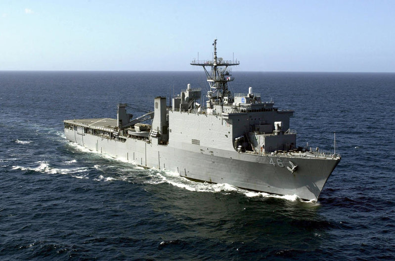 USS_Tortuga_(LSD-46).jpg