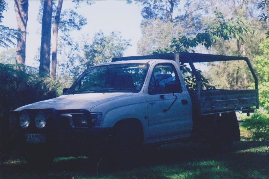 Ute in Kinglake 2.jpg