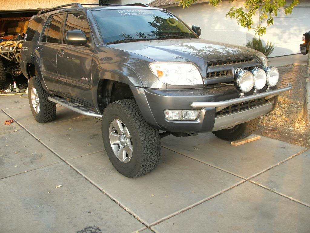 UTTHONRUNNER003_a2367141af091abb43555b287732b9dc70cc26c8.jpg
