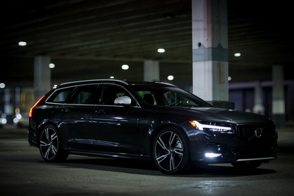 V90 FRONT CORNER HORZ.jpg