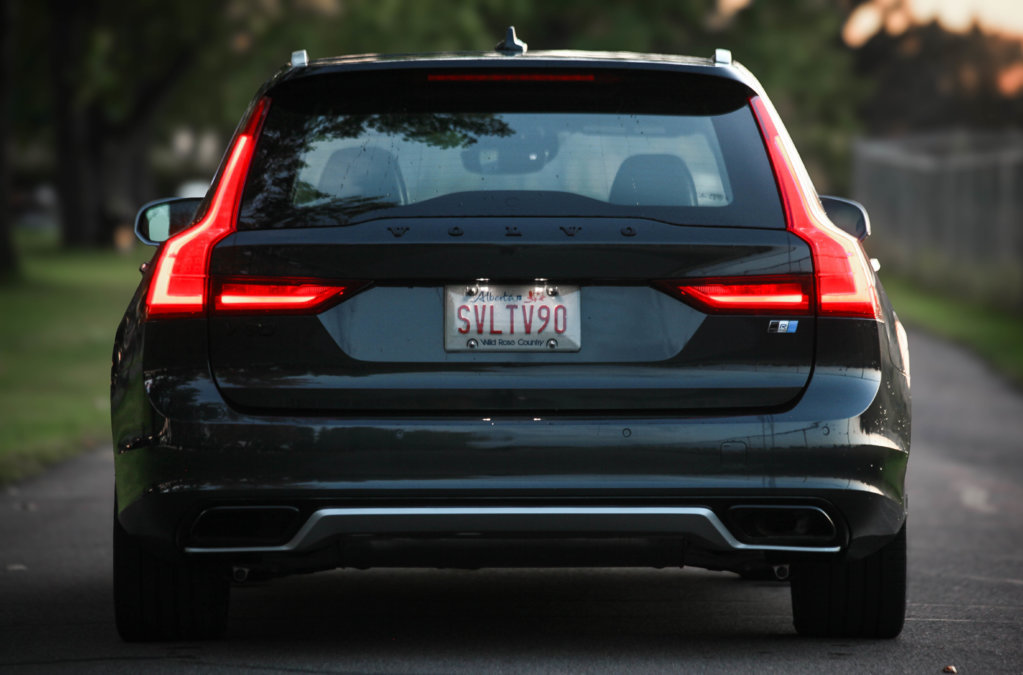 V90 REar 1.jpg