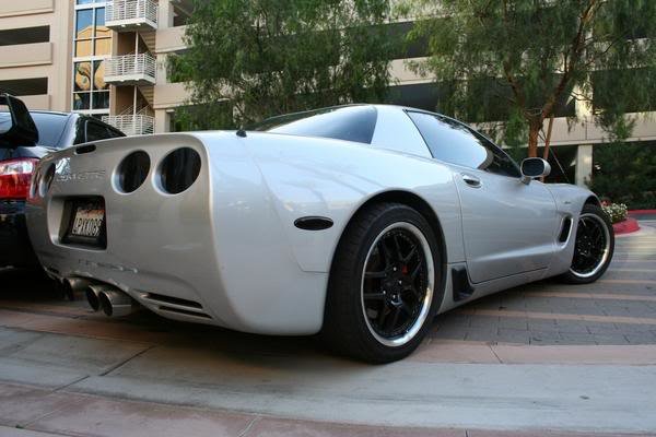 vette2_f14e3f95757effdcb2e1a891cafb840703476d6c.jpg