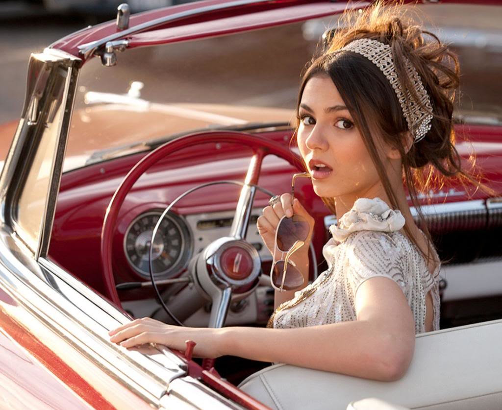 Victoria_Justice_car_zpsbd8a5fce_6656d7b83b3dc8f7965b8f25f24b69cb3554ff95.jpg