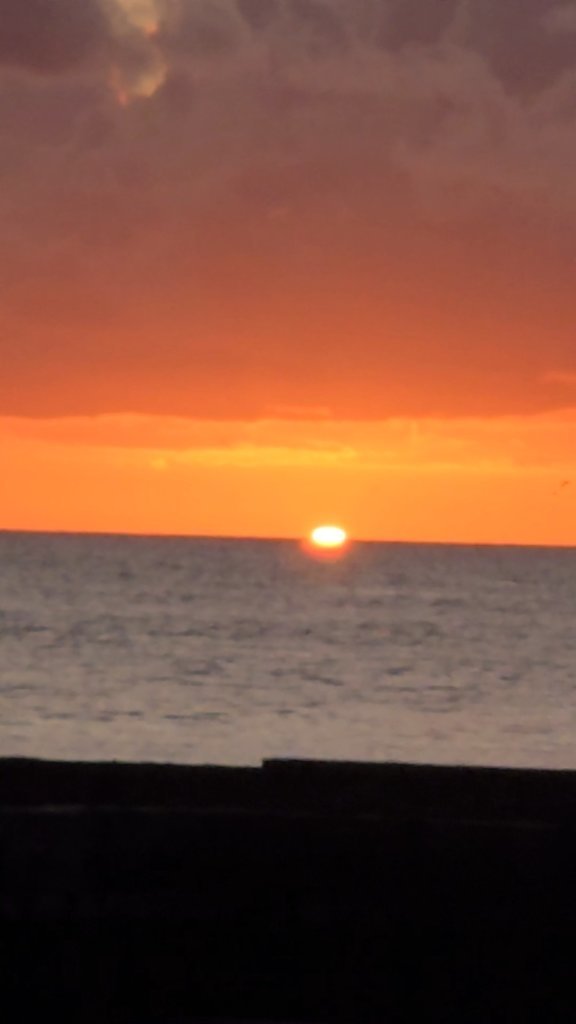 VideoCapture_20250525-210607.jpg
