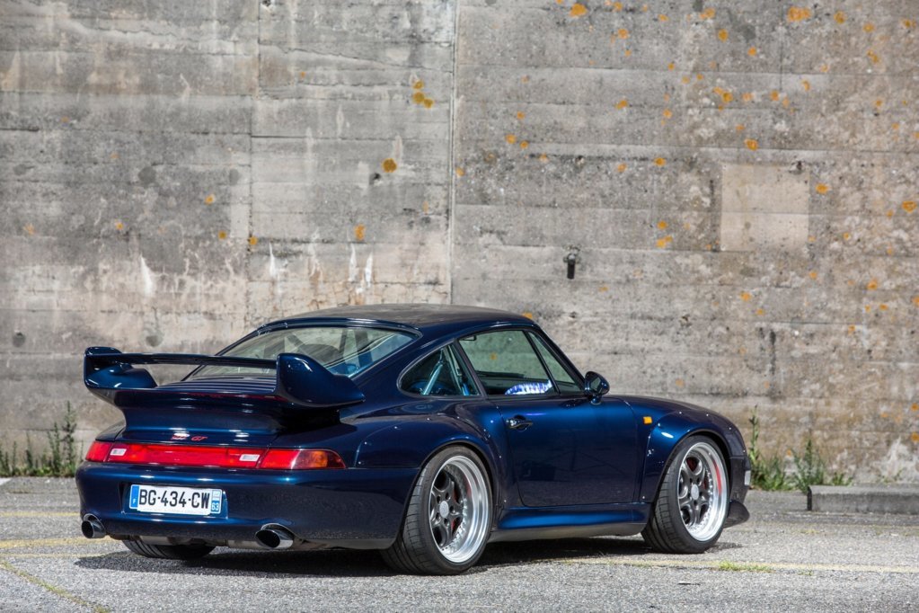voiture-porsche-911-gt2-14.jpg