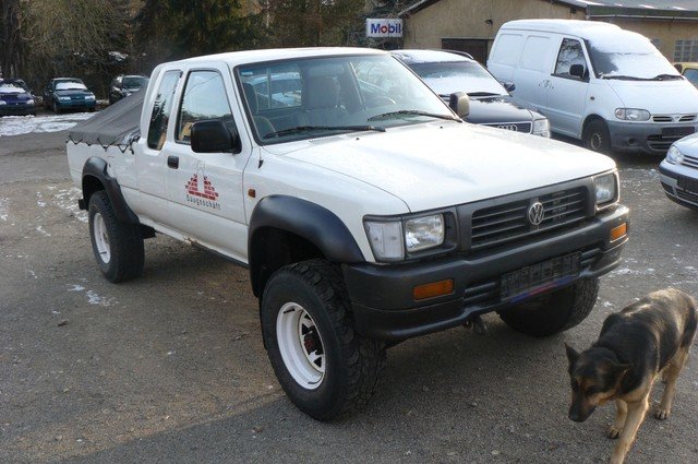 Volkswagen__Taro_White.jpg